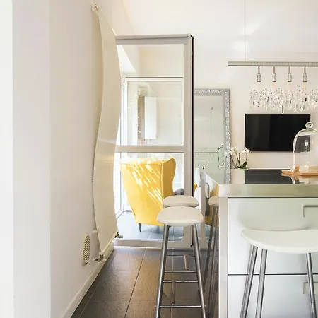 Apartment Plum Guide - Goldfinch Milan