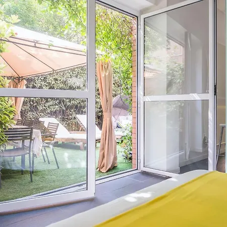 Plum Guide - Goldfinch Apartment Milan